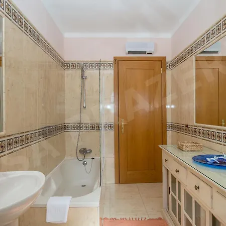 Casa Prazeres Villa *